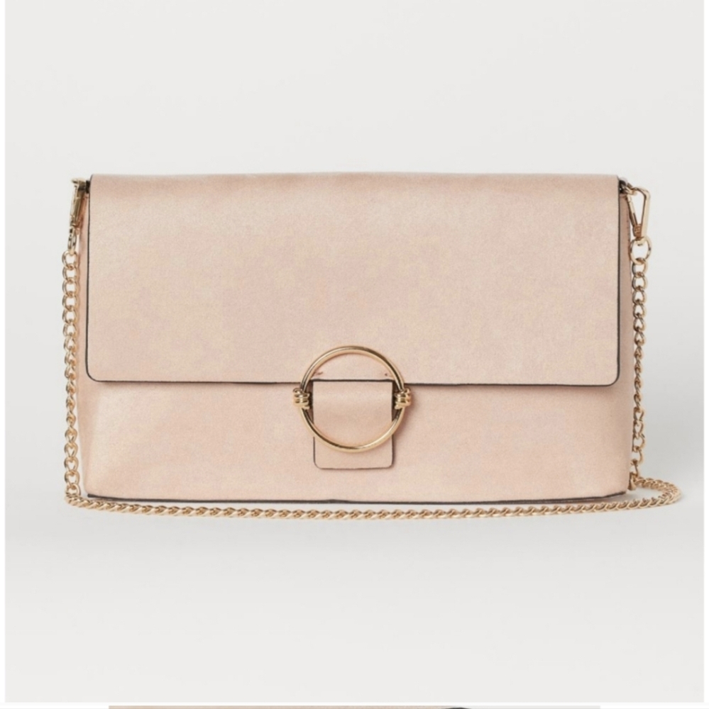 3/$20! H&M Chain Bag